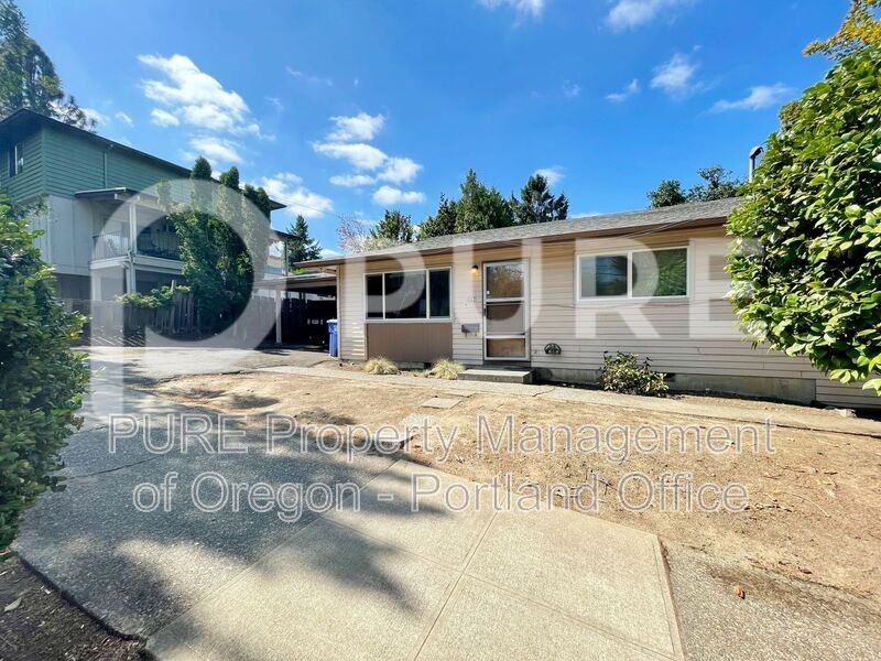 527 Ne 63rd Ave - Photo 4 of 18