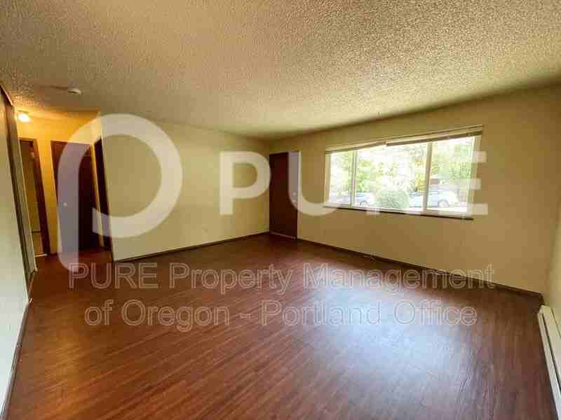 527 Ne 63rd Ave - Photo 5 of 18