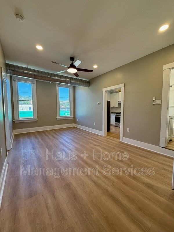 906 Penn Ave #B - Photo 3 of 32