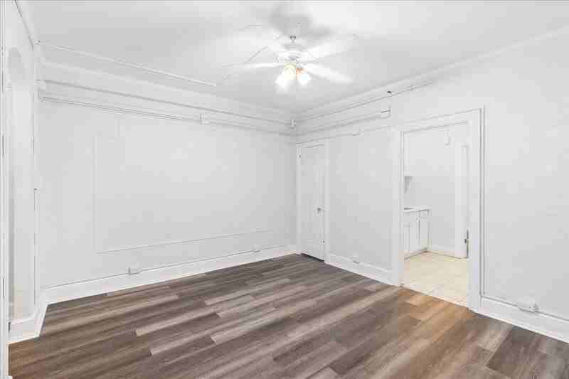 37 S Iowa Ave #5D - Photo 6 of 17