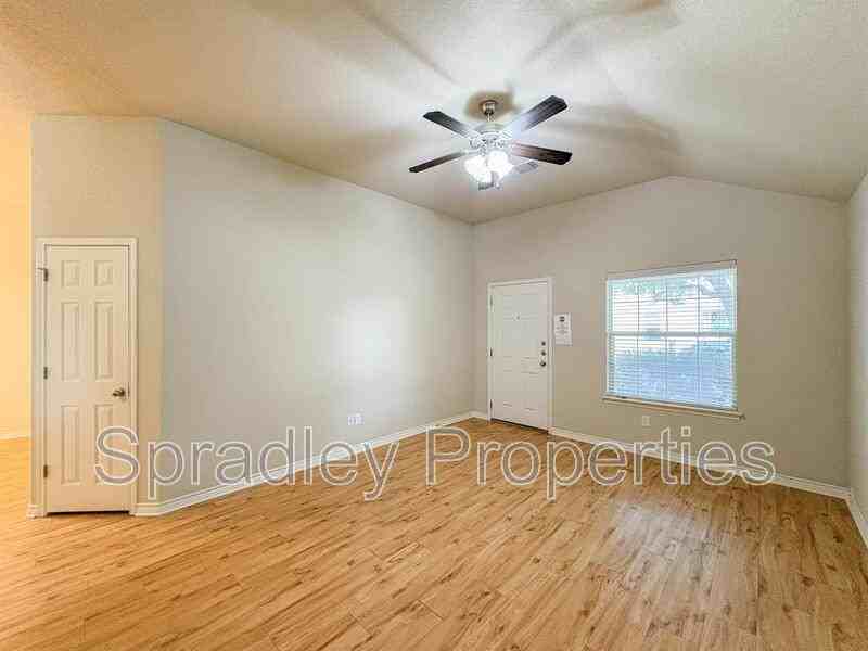 212A Andy Ln - Photo 2 of 14