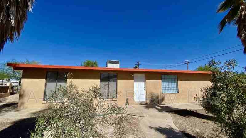 700 W Calle Colado - Photo 2 of 20