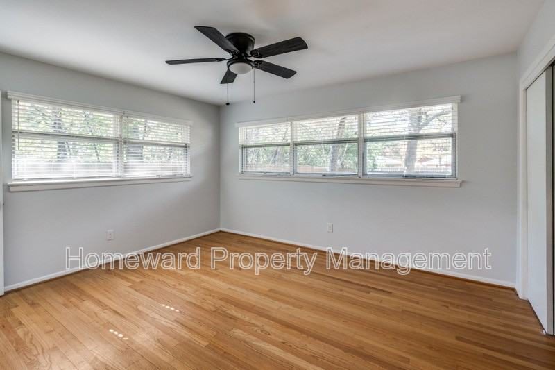 1919 Betsy Ln - Photo 6 of 12