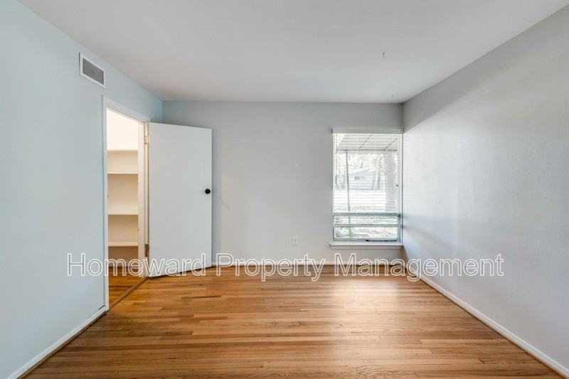 1919 Betsy Ln - Photo 7 of 12