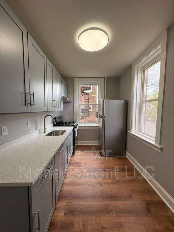 1476 Chapel St #102 - Photo 2 of 10