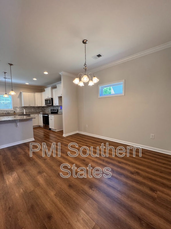 320 Alameda Ln - Photo 7 of 23