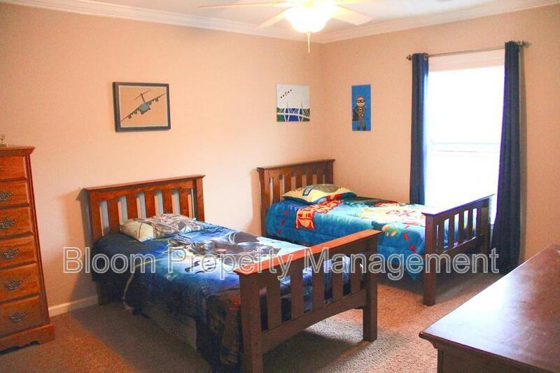 5432 Kings River Dr - Photo 4 of 14