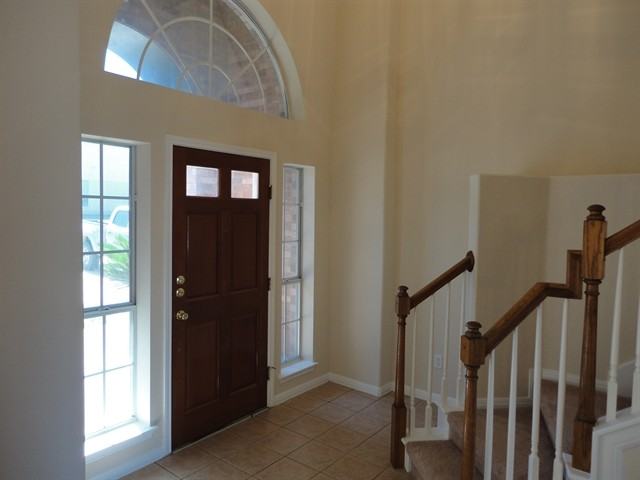 3706 Harvey Penick Dr - Photo 2 of 23