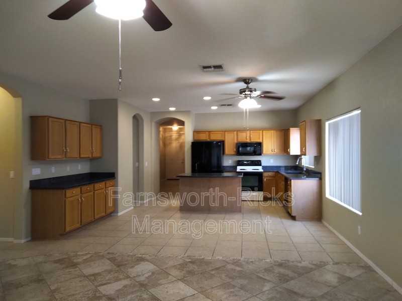 1154 E Locust Dr - Photo 6 of 17