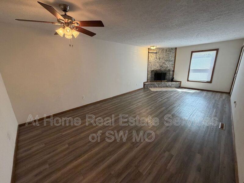 3309 E Portland St #A - Photo 2 of 9