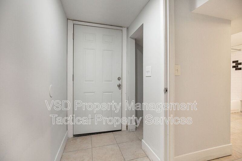 2048 West Blvd #6 - Photo 6 of 17