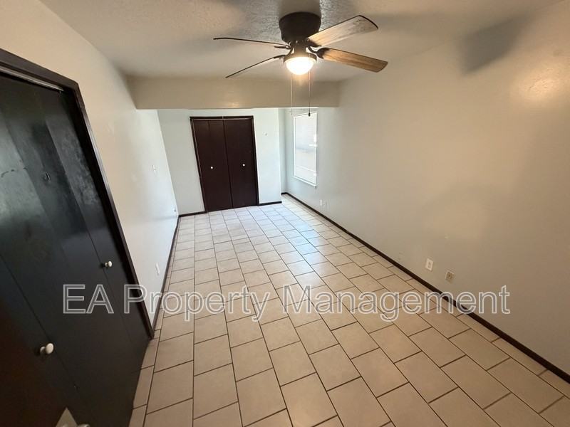 117 40th St Nw #9 - Photo 2 of 8