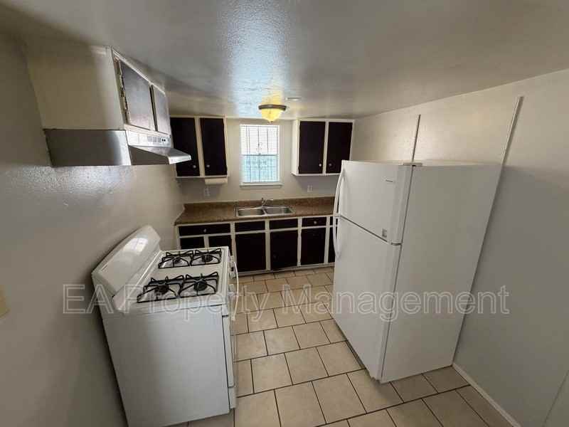 117 40th St Nw #9 - Photo 3 of 8