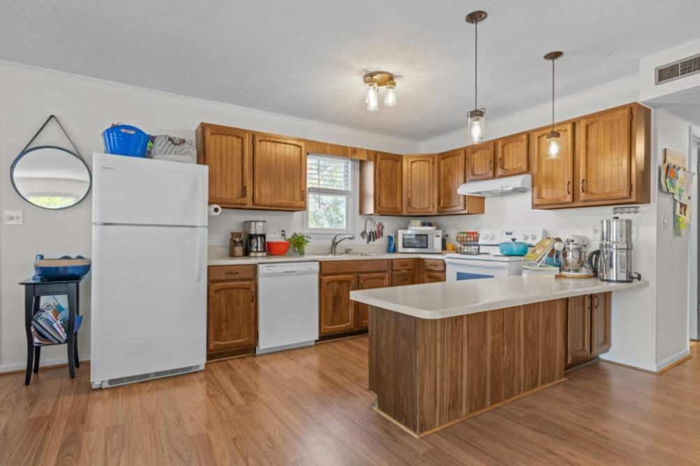 132 Conch Ct #NA - Photo 4 of 17