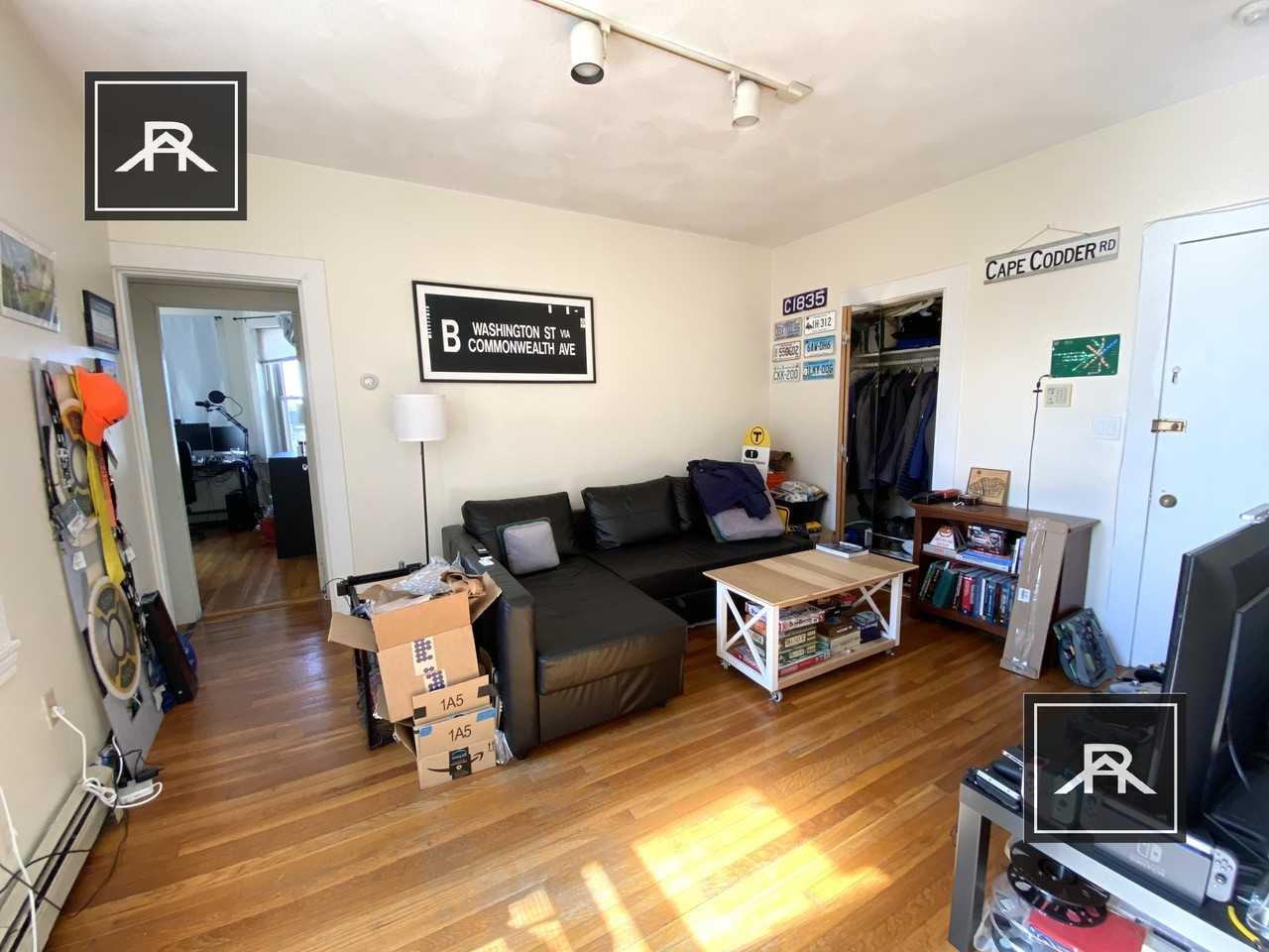 1647 Commonwealth Ave #15 - Photo 7 of 10