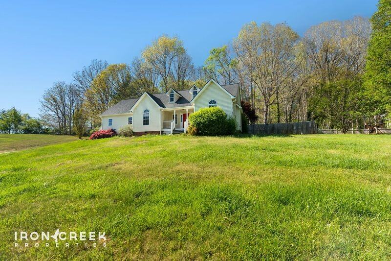 49 Azalea Dr - Photo 2 of 30