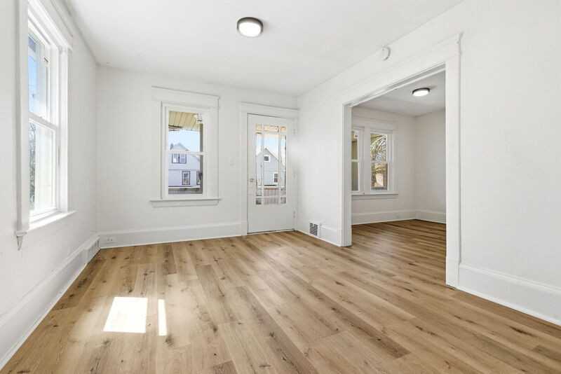 2935 E 121st St - Photo 3 of 30