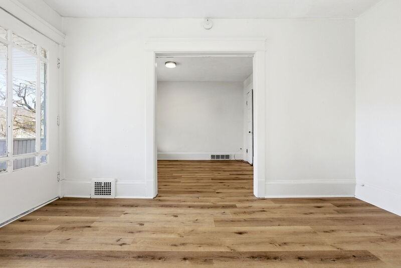 2935 E 121st St - Photo 4 of 30