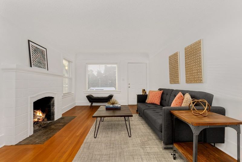 2610 Glenwilde Pl E - Photo 5 of 11