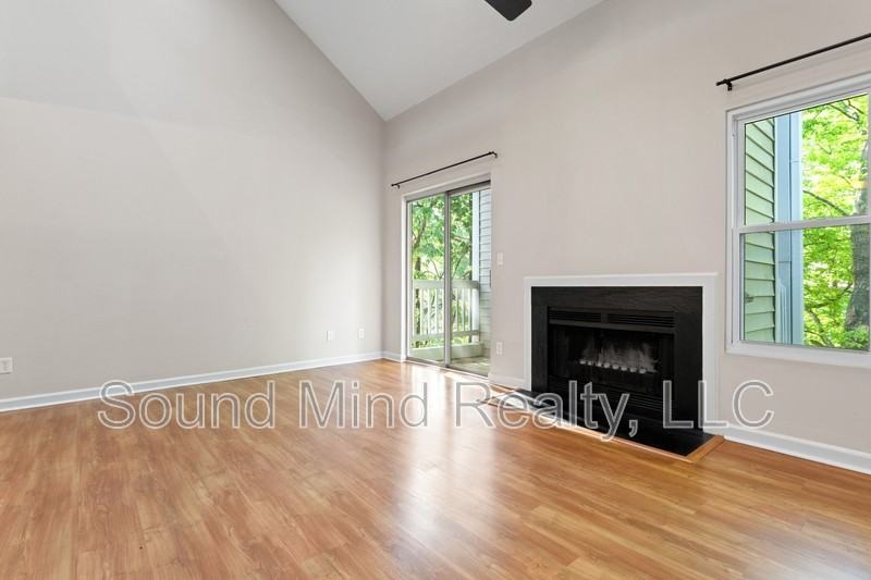 6001 Winterpointe Laneunit - Photo 4 of 22