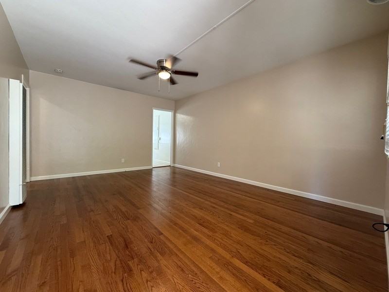 3109 Jarvis St - Photo 4 of 20