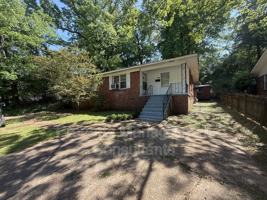 featured image of 939 N Royal Ave