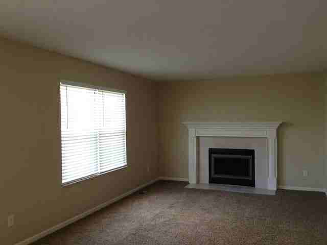 120 Waterstone Dr - Photo 3 of 16