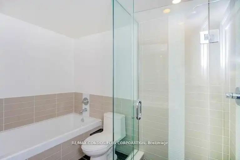 55 Front St E #611 - Photo 3 of 19