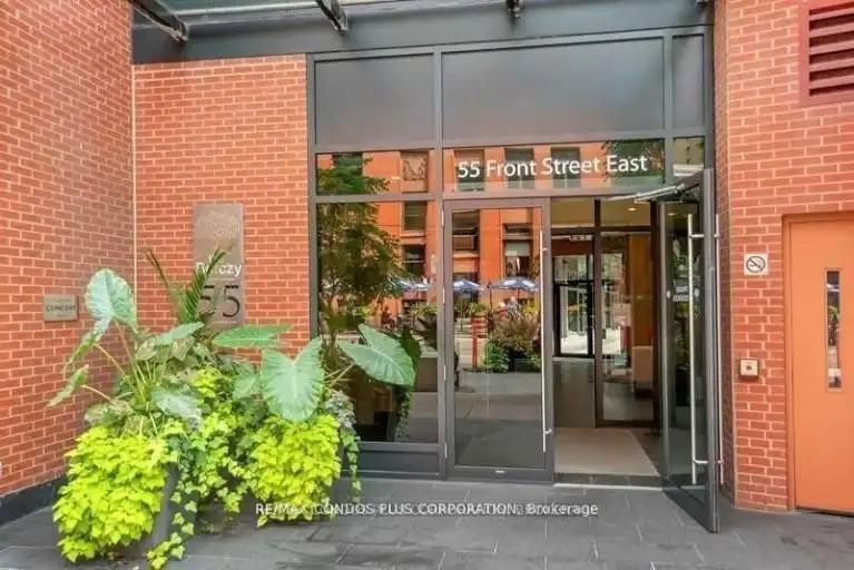 55 Front St E #611 - Photo 6 of 19