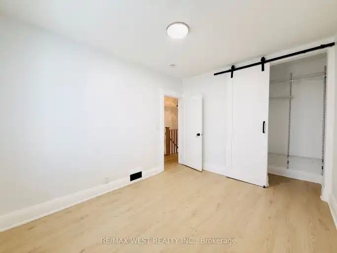 123 Kingston Rd #1 - Photo 4 of 22