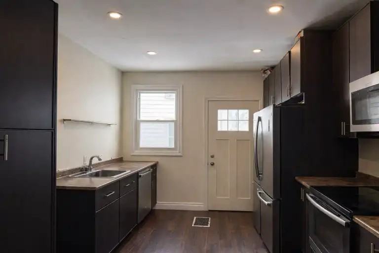 353 Division St - Photo 2 of 16