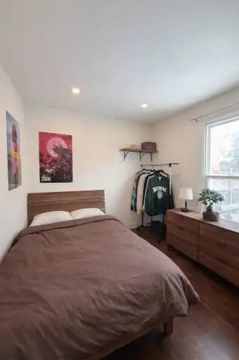 353 Division St - Photo 5 of 16