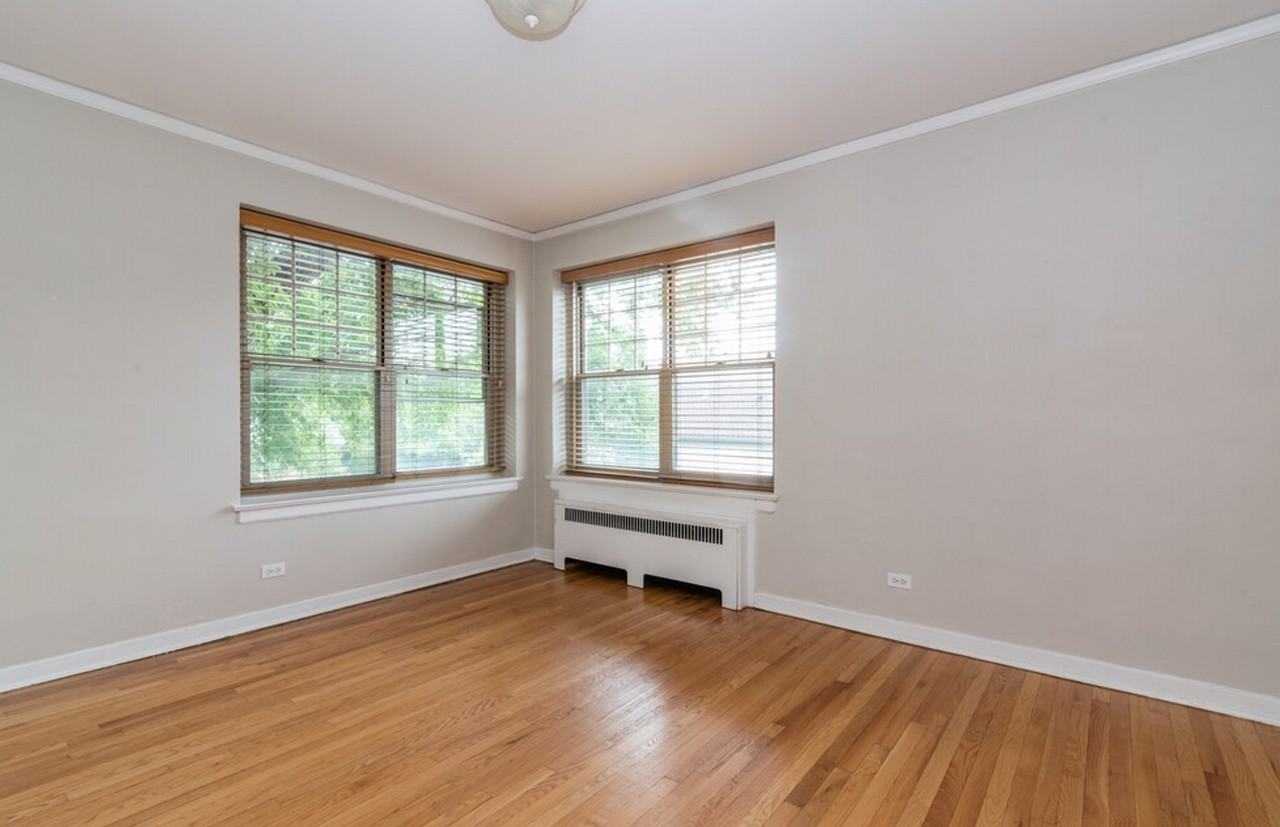 2732 Hampton Pkwy #D1 - Photo 4 of 21