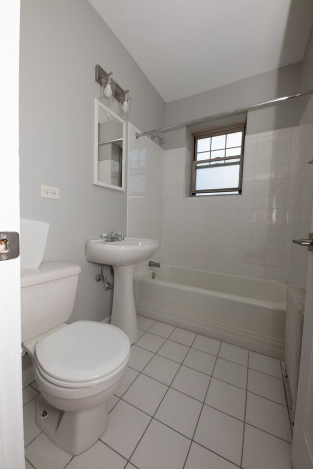 2732 Hampton Pkwy #D1 - Photo 5 of 21