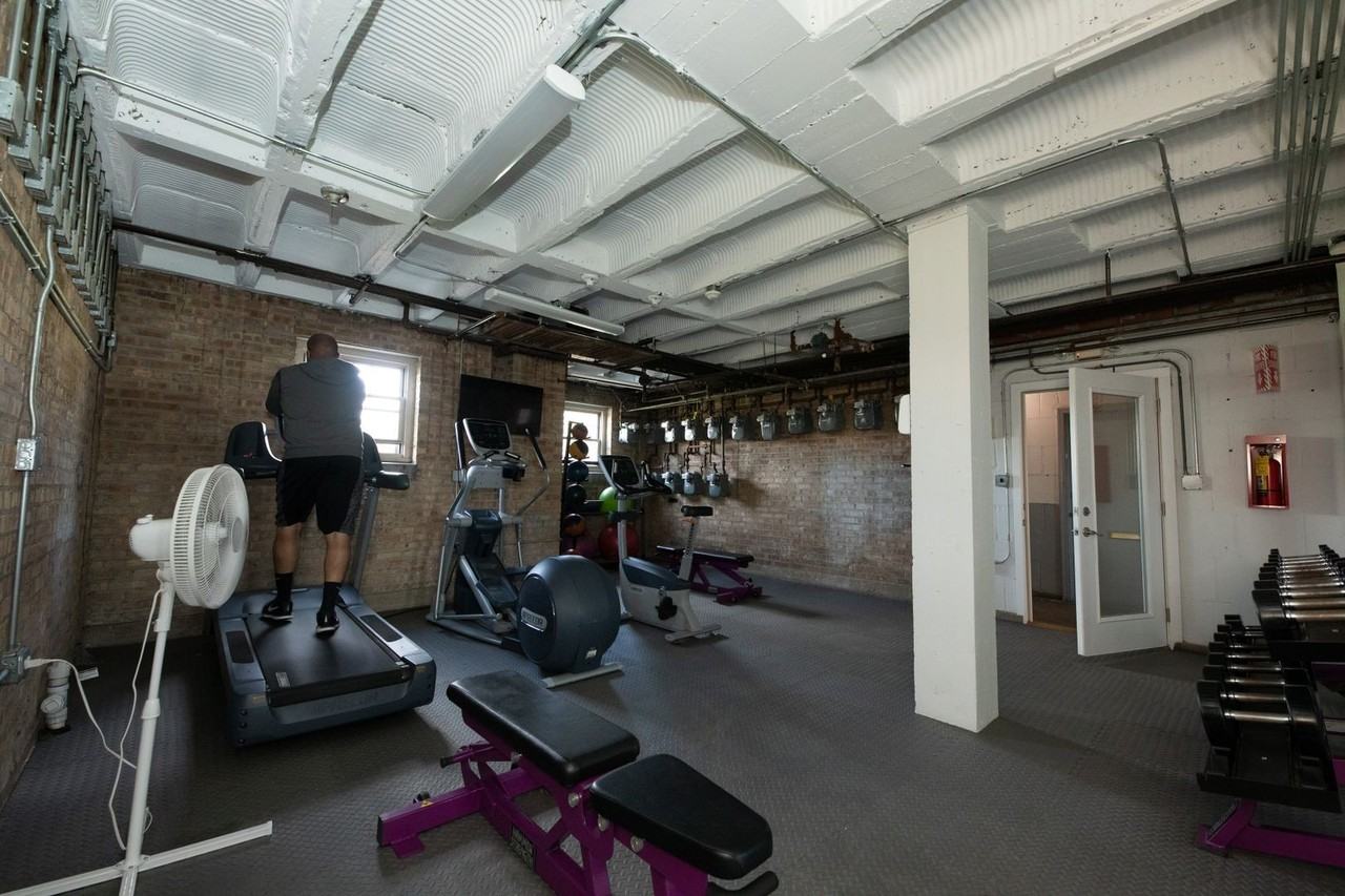 2732 Hampton Pkwy #D1 - Photo 7 of 21