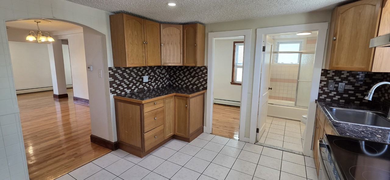 33 George St #2 - Photo 5 of 26