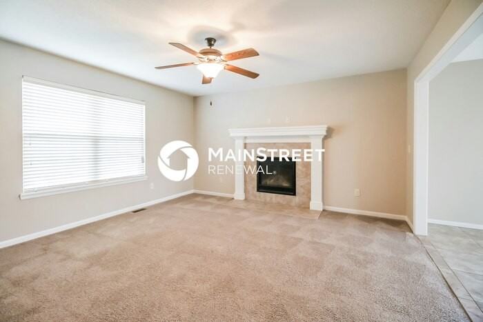 404 Ne 192nd St - Photo 5 of 17