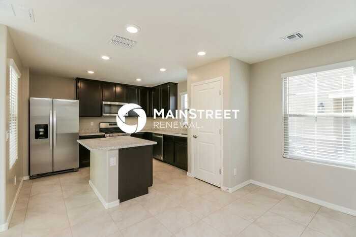 8223 W Odeum Ln - Photo 7 of 18