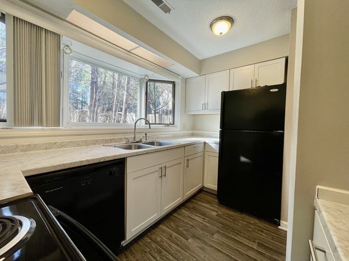 4114 Beechnut Ln - Photo 6 of 26