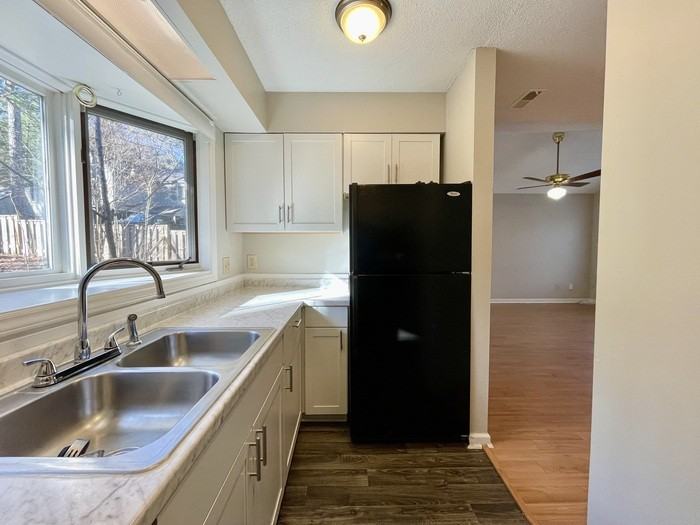 4114 Beechnut Ln - Photo 7 of 26