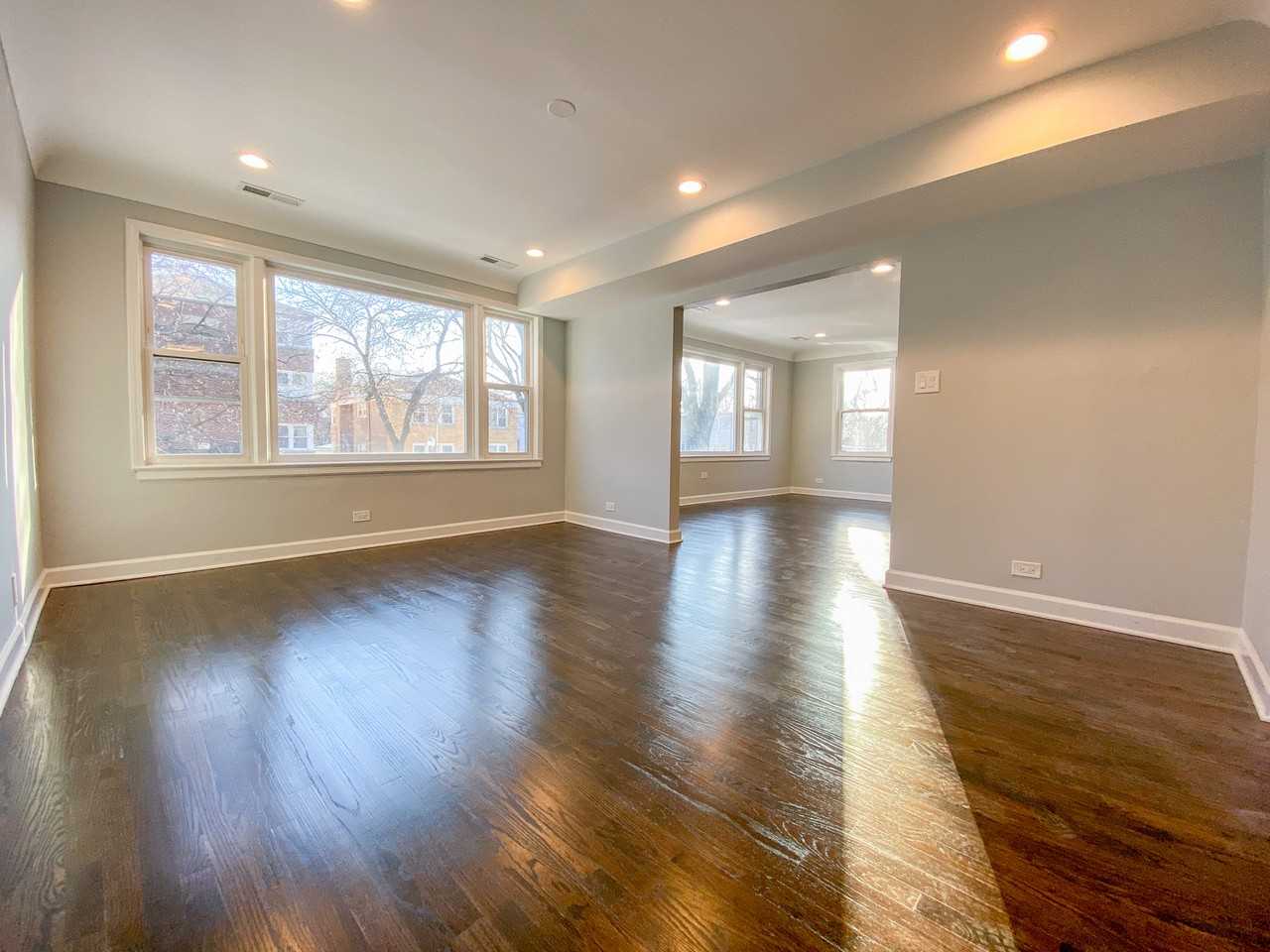 2928 W Summerdale Ave #1 - Photo 4 of 28