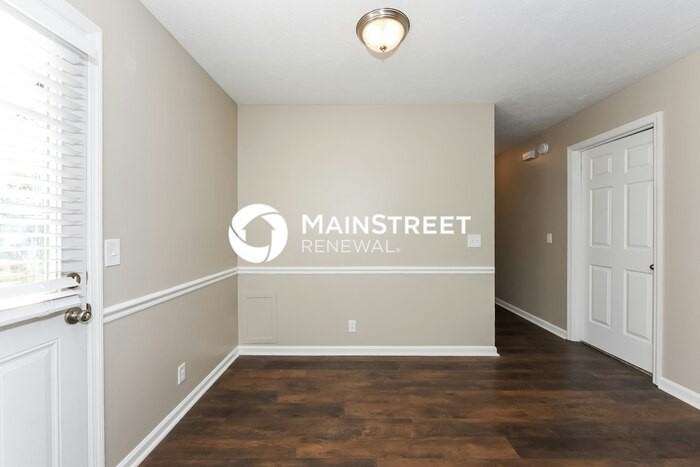 406 Adeline Dr - Photo 2 of 15