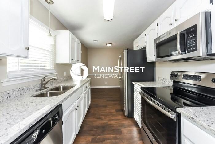 406 Adeline Dr - Photo 6 of 15