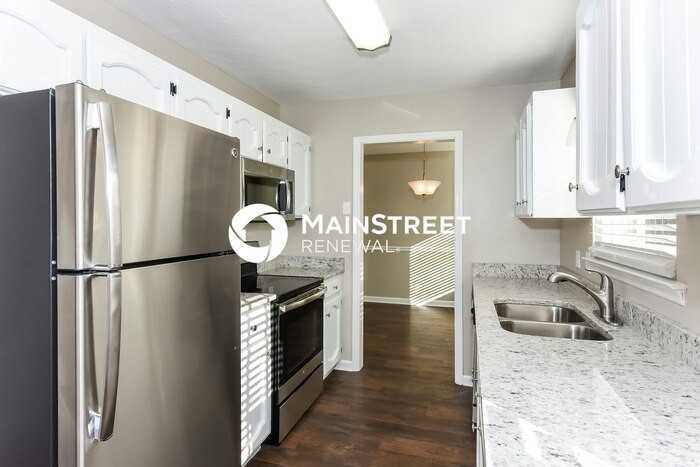 406 Adeline Dr - Photo 7 of 15