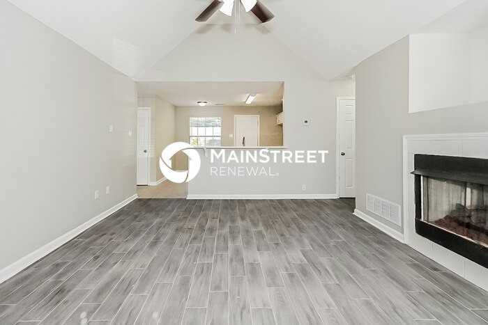 7366 Murry Hill Cir - Photo 4 of 16