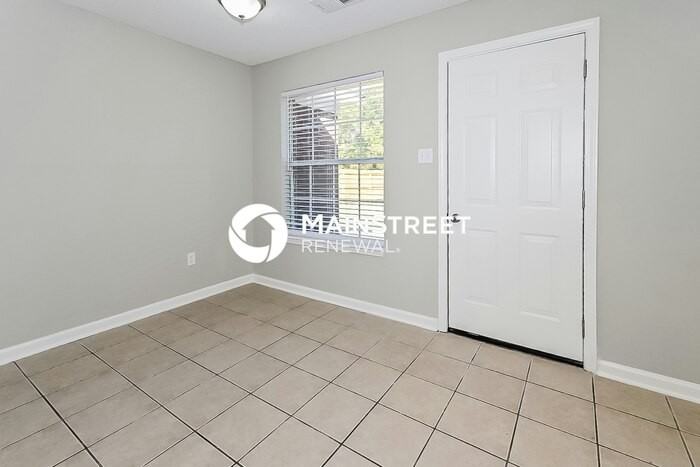 7366 Murry Hill Cir - Photo 5 of 16