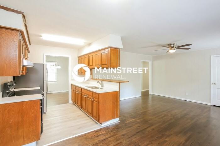 6208 N Wayne Ave - Photo 7 of 17