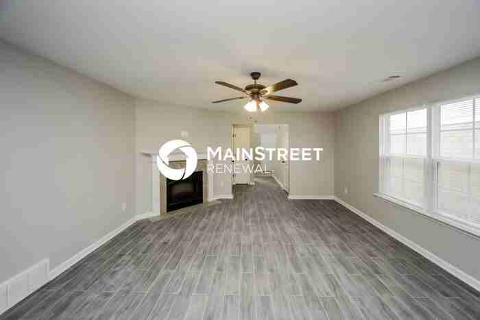 10216 Sterling Ridge Dr - Photo 5 of 17