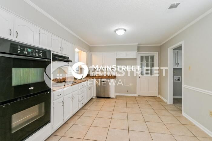 7056 Atherton Cv - Photo 6 of 17