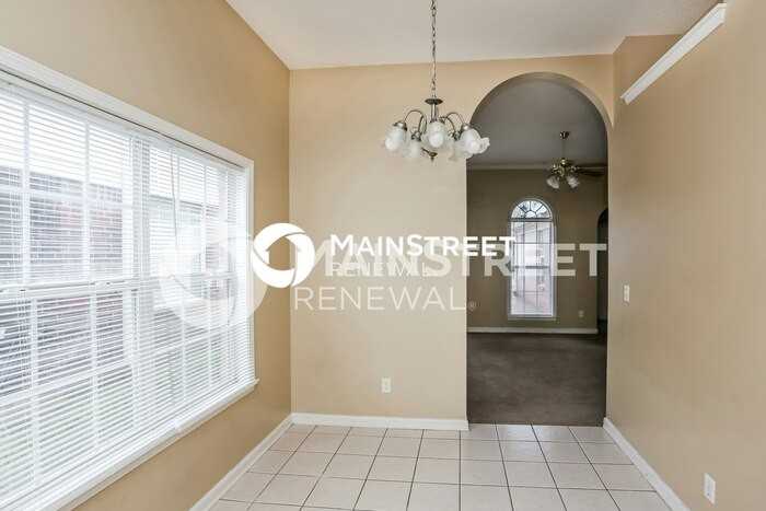 924 Dalemore Ln - Photo 6 of 16